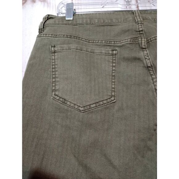 Christopher and Banks Shorts Ladies 16 Green‎ Denim - Picture 3 of 7